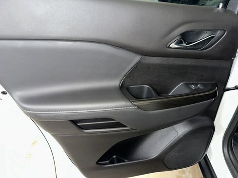 Certified 2023 GMC Acadia SLT w/ Preferred Package image 21