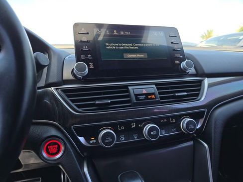 Used 2018 Honda Accord Sport image 16
