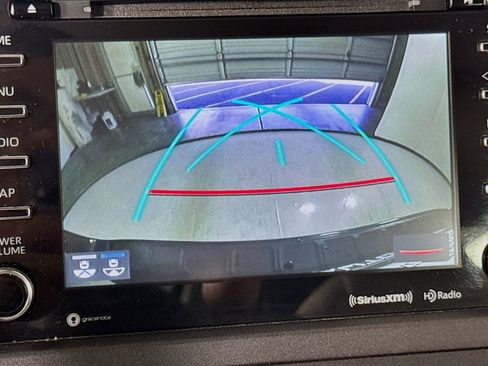 Used 2018 Toyota Sienna Limited FWD image 35