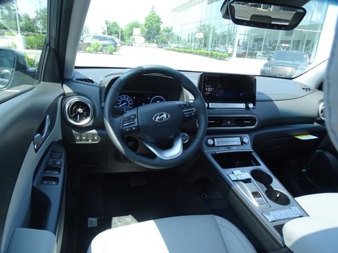 New 2023 Hyundai Kona Limited image 6