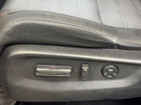 Used 2021 Honda CR-V EX image 10