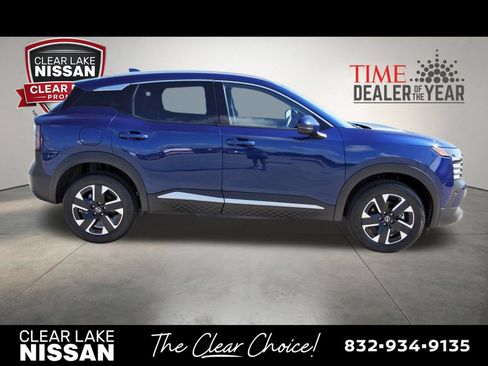 Certified 2025 Nissan Kicks SR w/ Illumination Package FWD image 8
