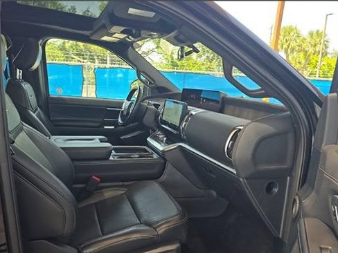 Used 2025 Ford Expedition Max Platinum w/ Stealth Performance Package AWD/4WD image 3