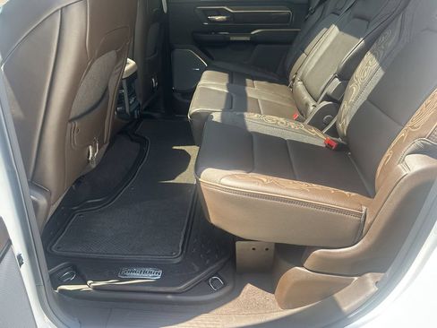 Used 2025 RAM 1500 Limited AWD/4WD image 21