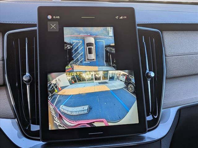 New 2026 Volvo XC90 T8 Plus w/ Protection Package Premier AWD/4WD image 13