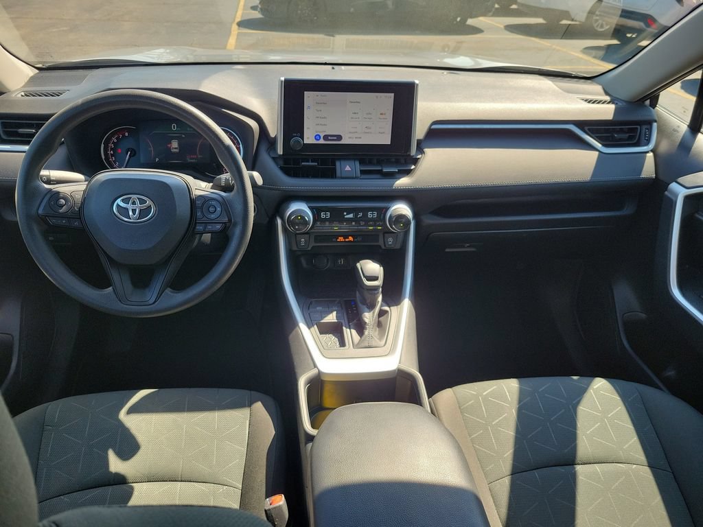 Used 2024 Toyota RAV4 XLE FWD image 13