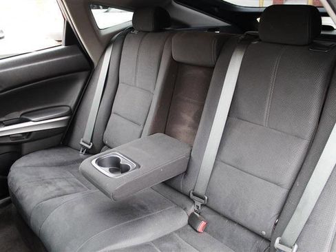 Used 2014 Honda Crosstour EX image 26