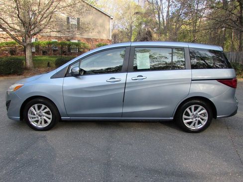 Used 2013 MAZDA MAZDA5 Sport image 3