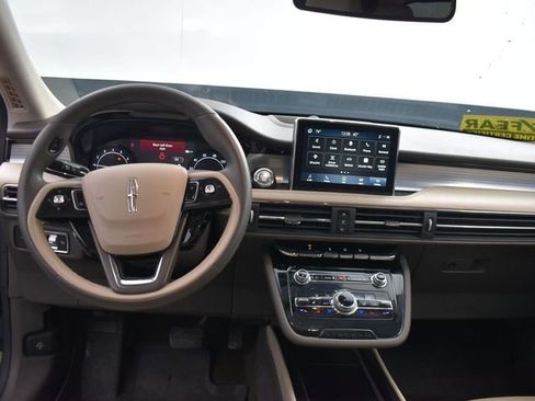 Used 2022 Lincoln Corsair Standard w/ Equipment Group 101A image 36