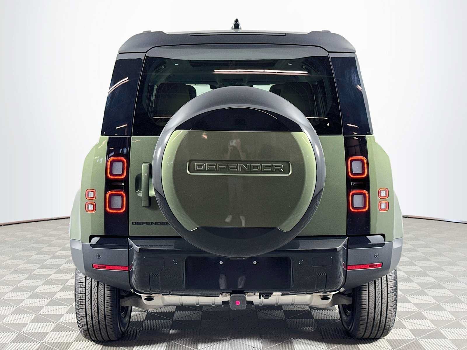 New 2026 Land Rover Defender 110 S AWD/4WD image 6