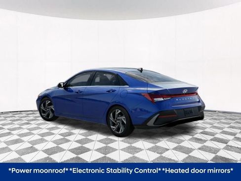 Used 2025 Hyundai Elantra Limited FWD image 7