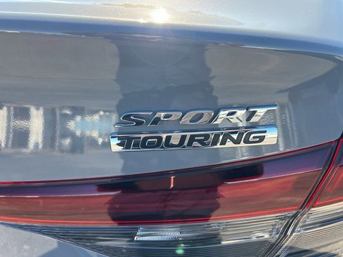 Certified 2025 Honda Civic Sport Touring image 12