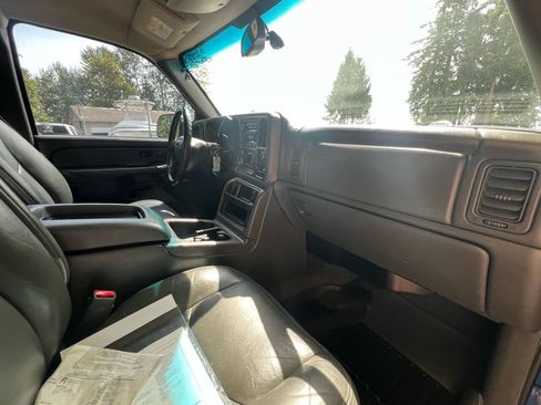 Used 2004 GMC Sierra 2500 SLT AWD/4WD image 17
