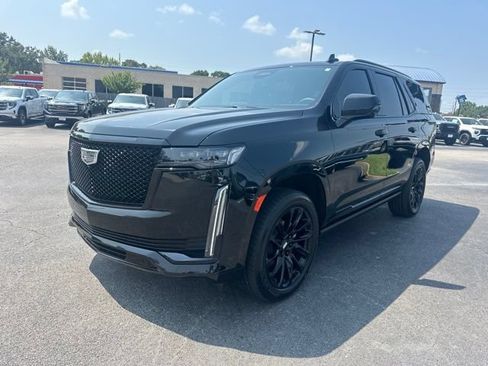 Used 2024 Cadillac Escalade Sport w/ LPO, ONYX Package AWD/4WD image 1