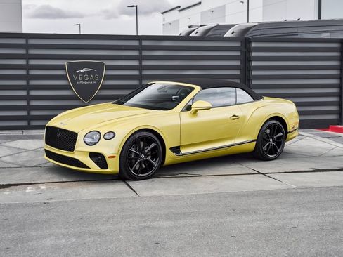 Used 2022 Bentley Continental GT image 5