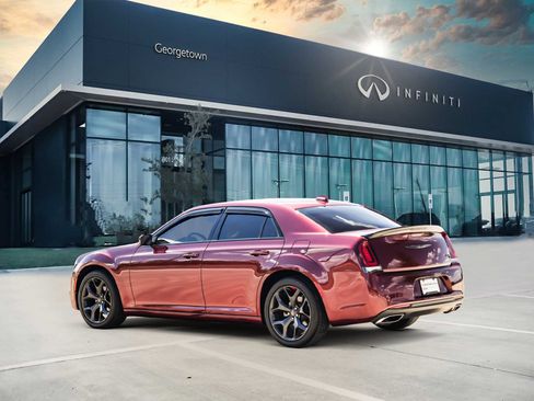 Used 2023 Chrysler 300 Touring w/ Sport Appearance Package RWD image 5