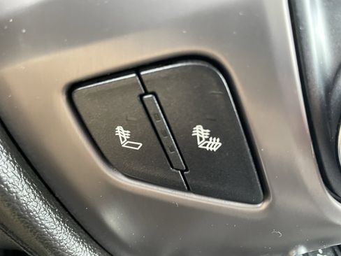 Used 2016 GMC Sierra 2500 SLT w/ All-Terrain HD Package image 25