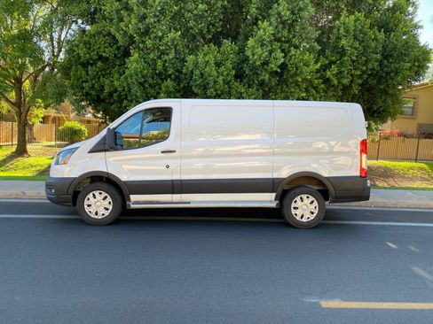 Used 2025 Ford Transit 250 Low Roof w/ Exterior Upgrade Package RWD image 56