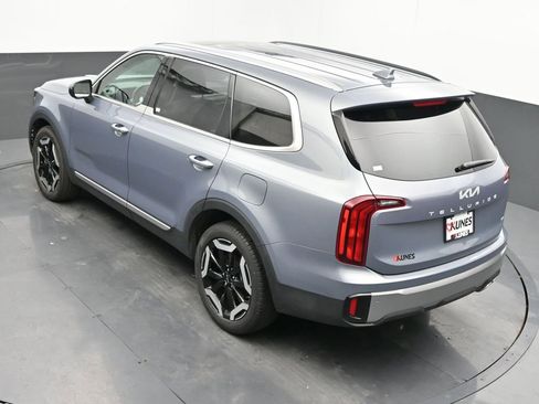 Used 2025 Kia Telluride S image 43