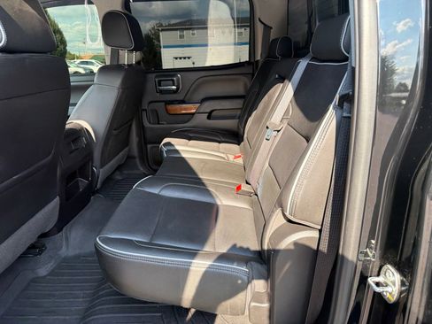 Used 2019 Chevrolet Silverado 2500 High Country w/ Duramax Plus Package AWD/4WD image 30