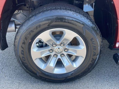 Used 2023 RAM 1500 Laramie RWD image 13