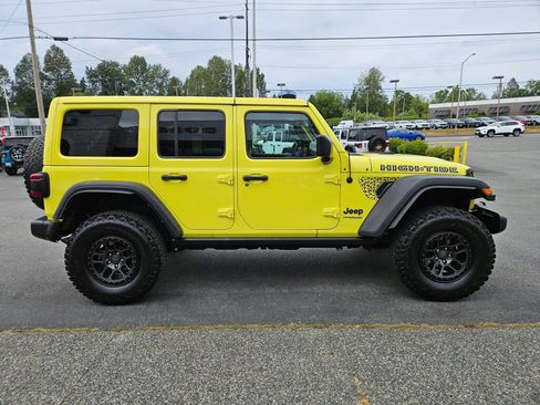 Used 2022 Jeep Wrangler Unlimited Sport AWD/4WD image 6