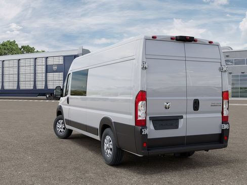 New 2026 RAM ProMaster 3500 w/ Crew Van Package FWD image 4