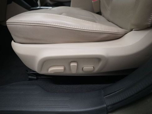 Used 2019 Subaru Outback 2.5i Limited AWD/4WD image 28