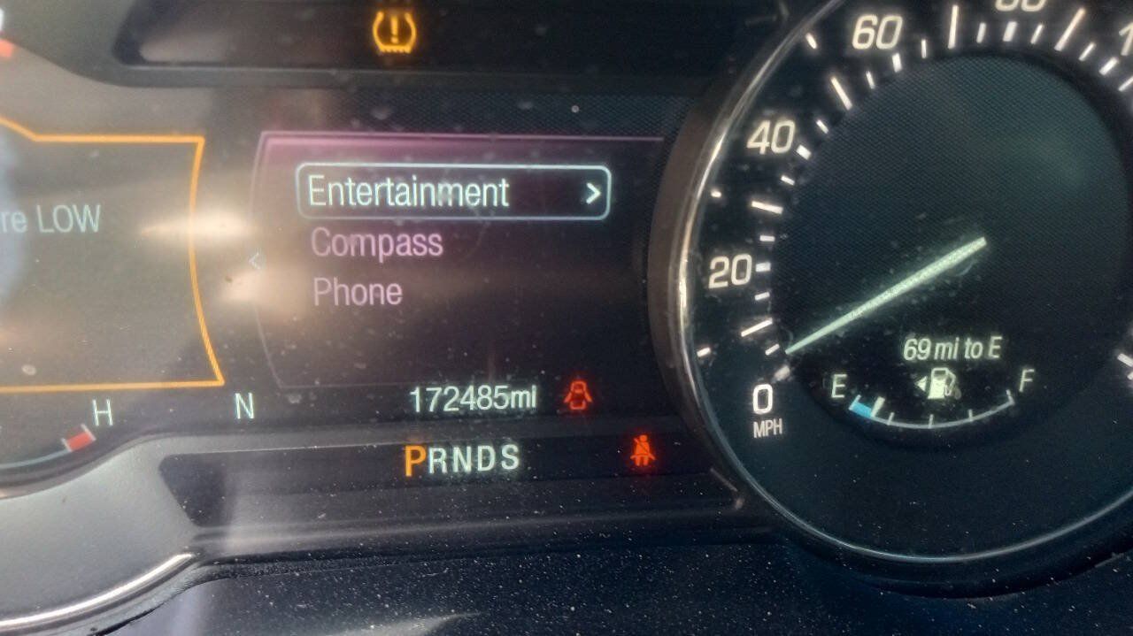 Used 2015 Lincoln MKZ w/ Equipment Group 101A Select FWD image 22