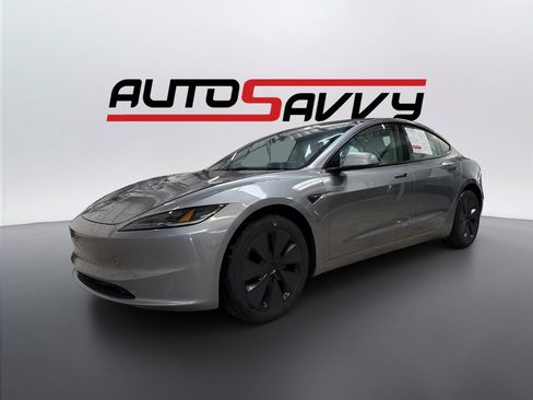Used 2025 Tesla Model 3 Long Range RWD image 1