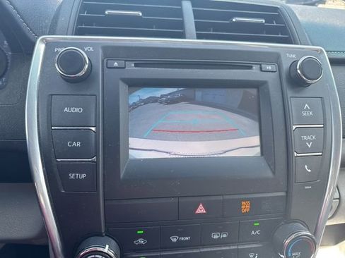 Used 2017 Toyota Camry LE FWD image 24