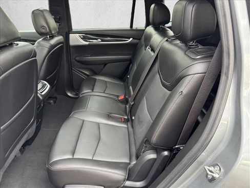 Used 2024 Cadillac XT6 Premium Luxury AWD/4WD image 18