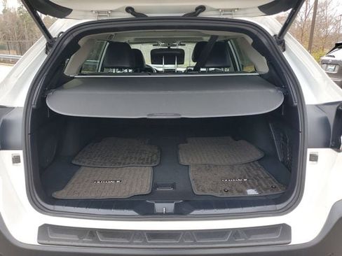 Used 2023 Subaru Outback Limited image 9