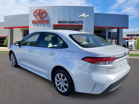 Used 2024 Toyota Corolla LE FWD image 6