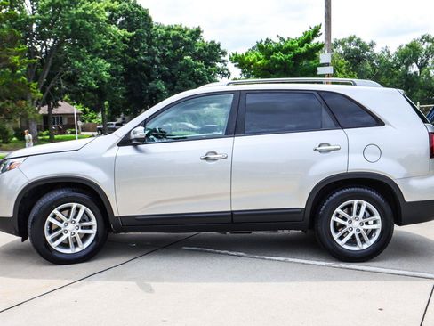 Used 2015 Kia Sorento LX FWD image 4