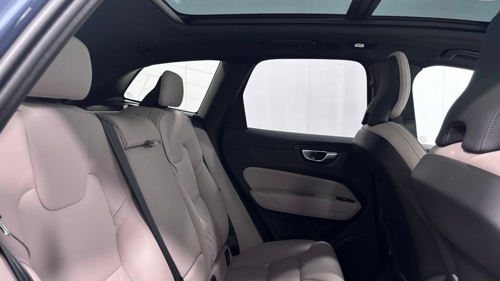 Certified 2026 Volvo XC60 B5 Plus AWD/4WD image 25