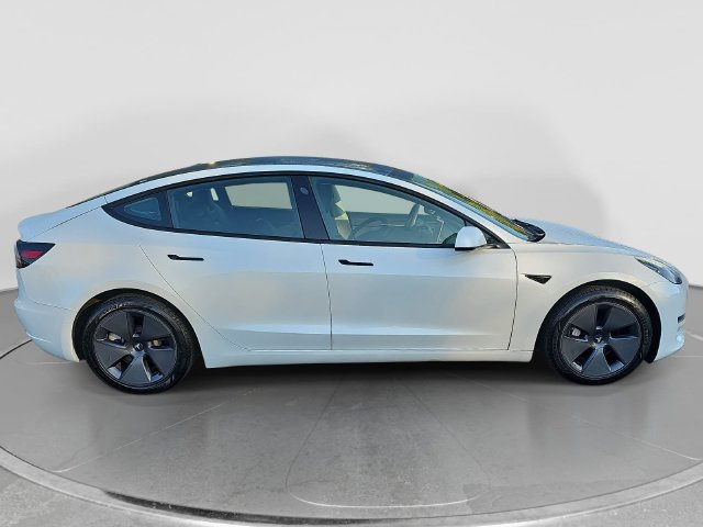 Used 2022 Tesla Model 3 Long Range AWD/4WD image 2