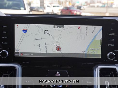 Used 2022 Kia Sorento SX Prestige image 3