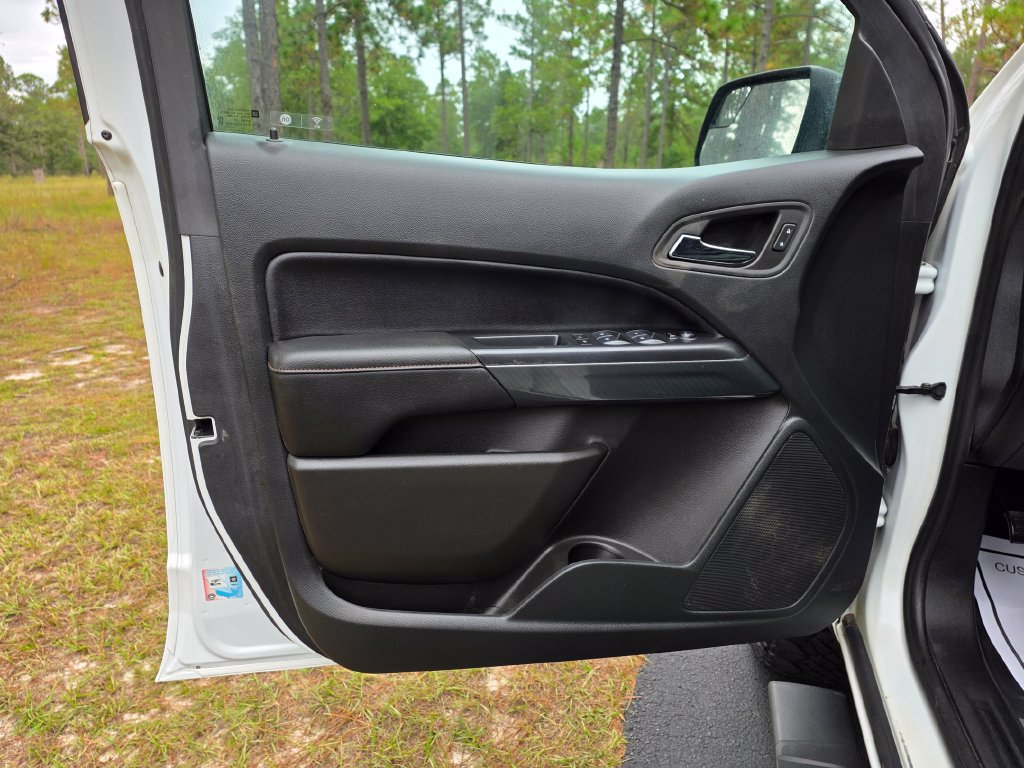 Used 2022 GMC Canyon AT4 w/ Trailering Package AWD/4WD image 12