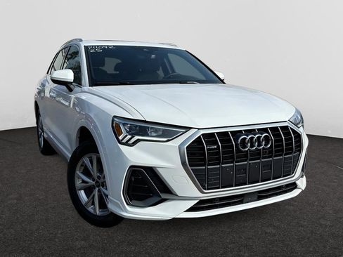 Used 2025 Audi Q3 2.0T Premium image 1