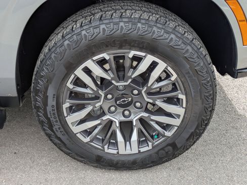 Certified 2025 Chevrolet Tahoe Z71 w/ Comfort Package image 31