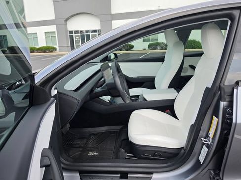 Used 2025 Tesla Model 3 Long Range AWD/4WD image 29