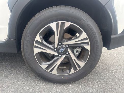 Certified 2024 Subaru Crosstrek 2.0i Premium image 17