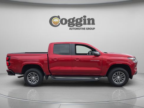 Certified 2024 Chevrolet Colorado LT w/ LT Convenience Package III RWD image 6