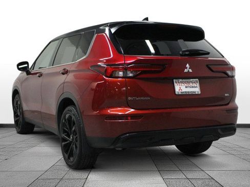 Used 2023 Mitsubishi Outlander SEL image 5