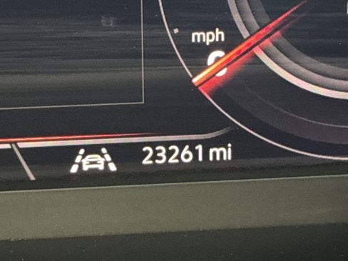 Used 2024 Volkswagen Tiguan SEL R-Line image 25