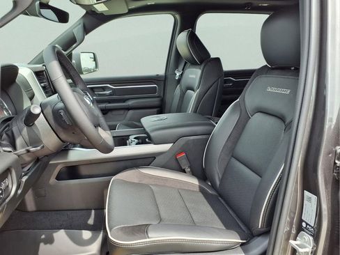 New 2026 RAM 1500 Laramie AWD/4WD image 16
