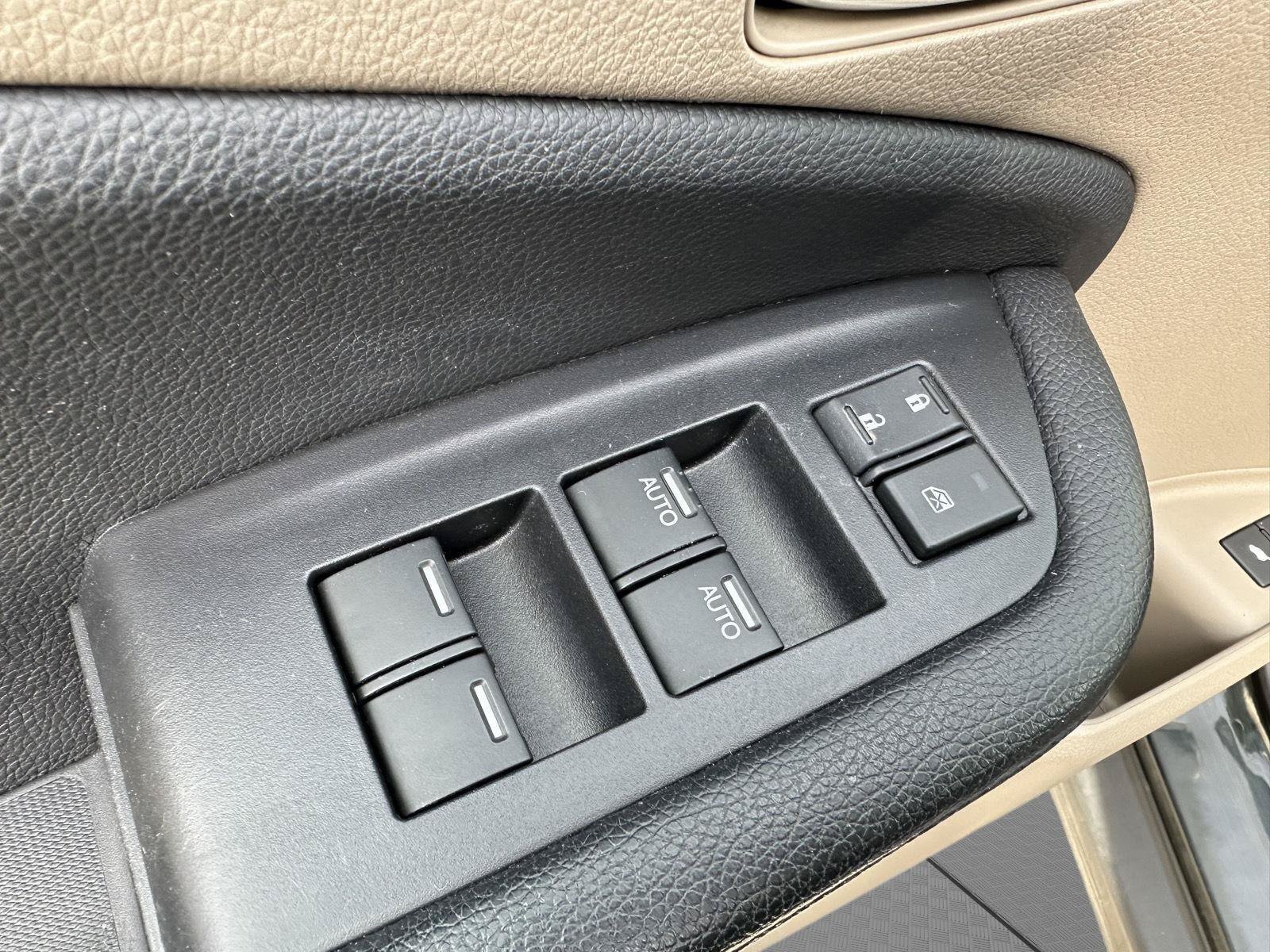 Used 2018 Honda Pilot EX-L image 11