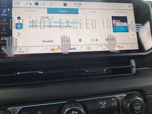 New 2025 Jeep Wrangler Unlimited Sahara AWD/4WD image 10