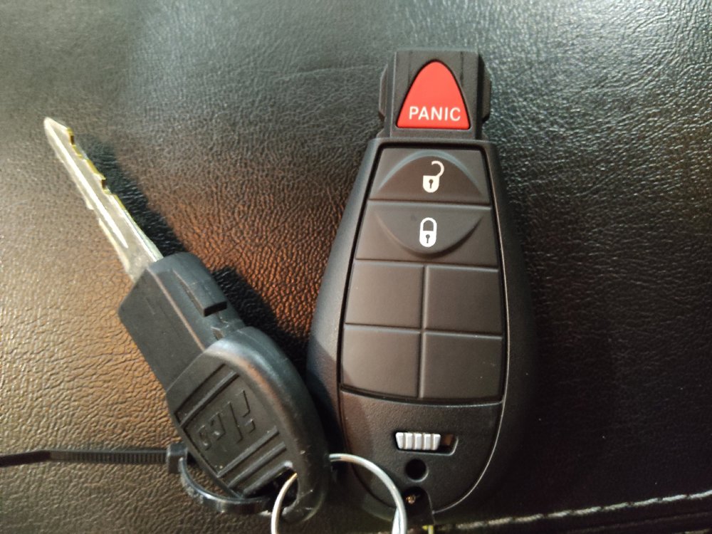 Used 2021 Jeep Cherokee Latitude FWD image 32